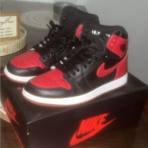 Nike Air Jordan 1 Retro High OG banned/bred